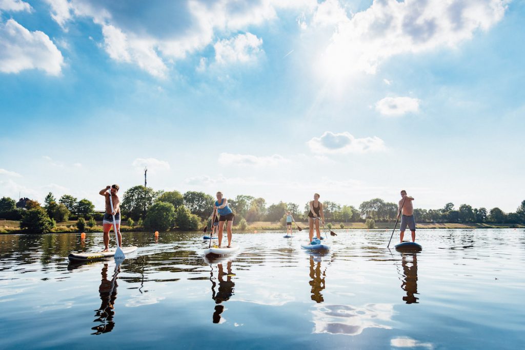 Ins Blaue SUP Werdersee Gruppe von vorne Ins Blaue SUP Werdersee Gruppe von vorne